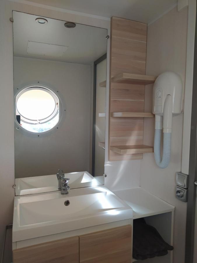 فندق Camping Les Peupliers Saint-Pere-en-Retz المظهر الخارجي الصورة