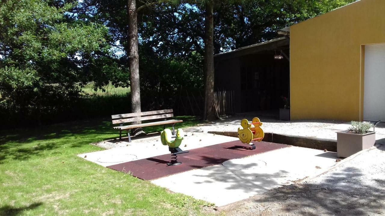 فندق Camping Les Peupliers Saint-Pere-en-Retz المظهر الخارجي الصورة