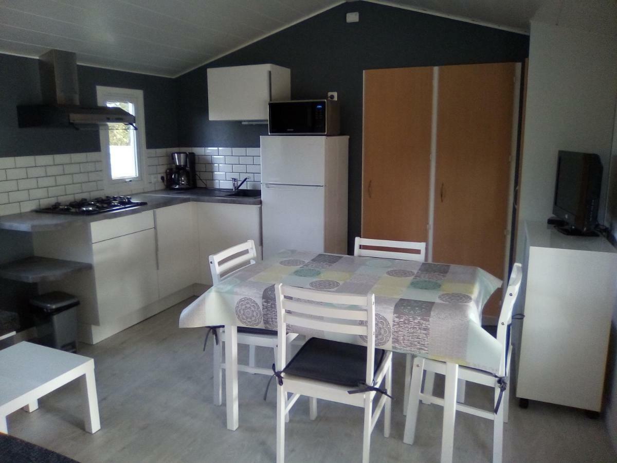 فندق Camping Les Peupliers Saint-Pere-en-Retz المظهر الخارجي الصورة