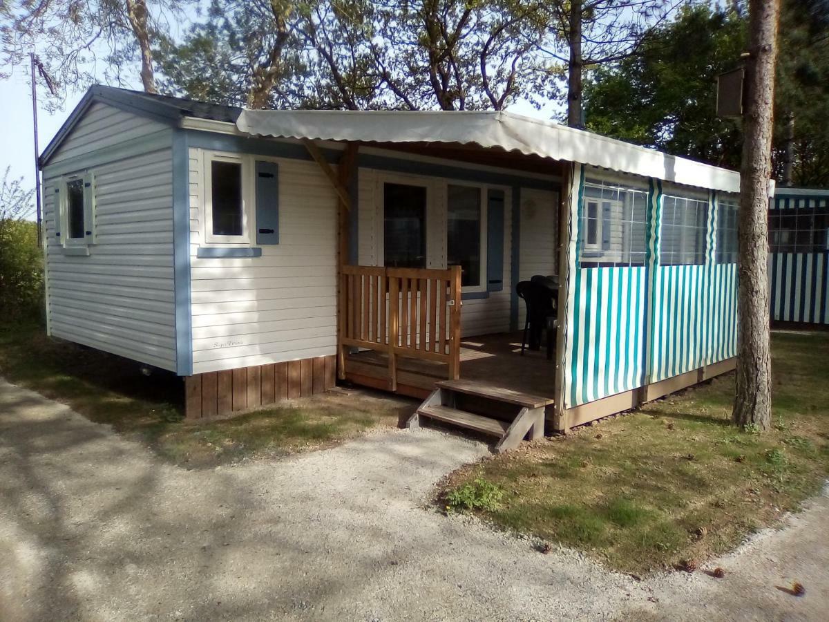 فندق Camping Les Peupliers Saint-Pere-en-Retz المظهر الخارجي الصورة